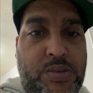 Meet your Posher, Larry